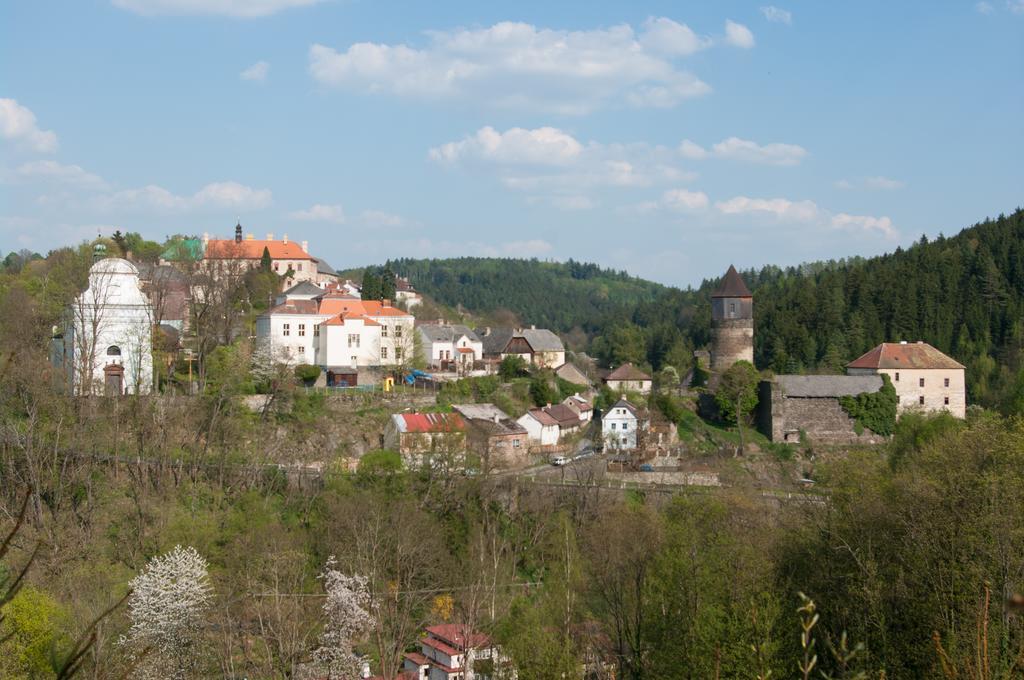 Penzion Ctrnactka Rataje nad Sazavou Bagian luar foto